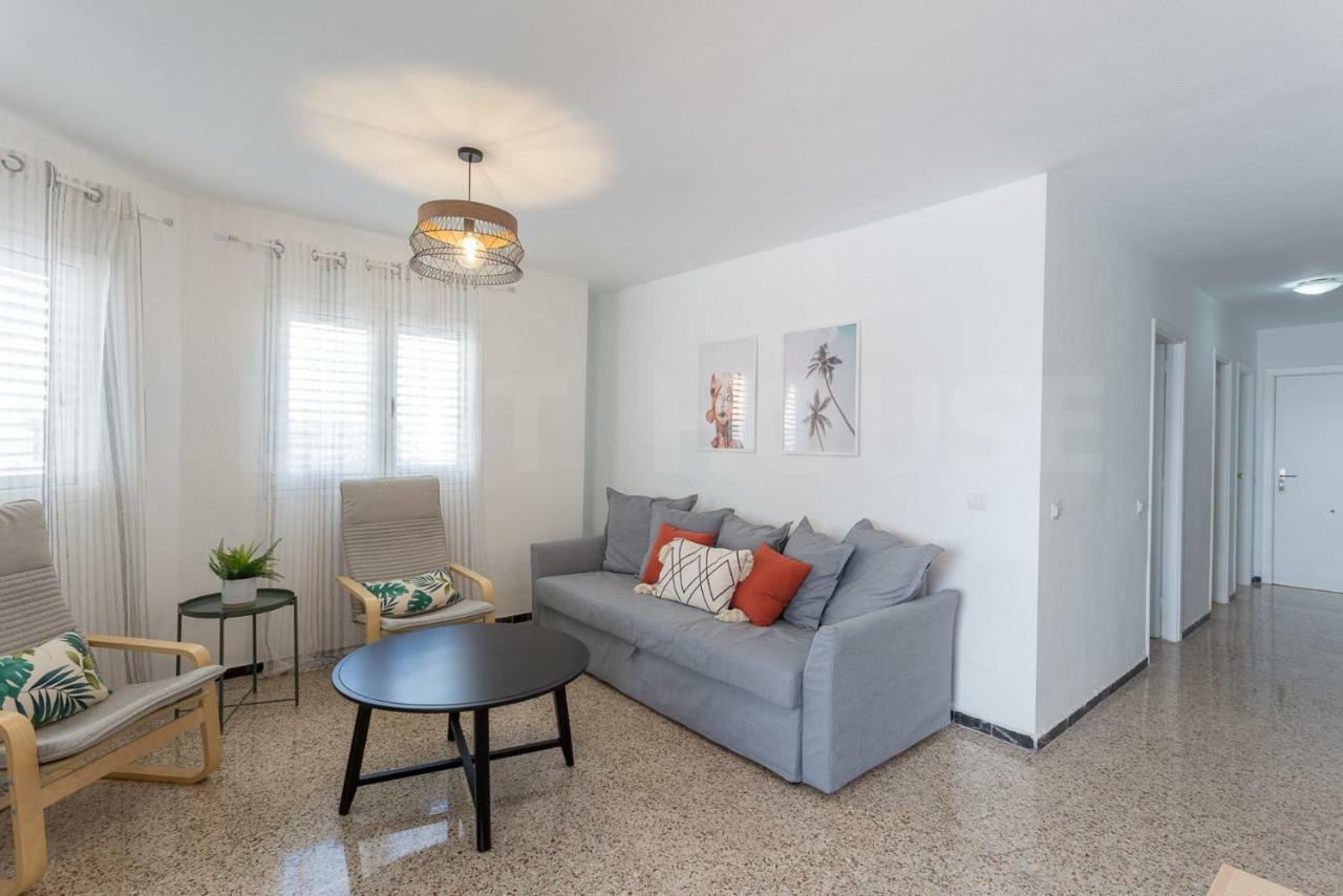Cozy Apartment In Salinetas Beach. Extérieur photo